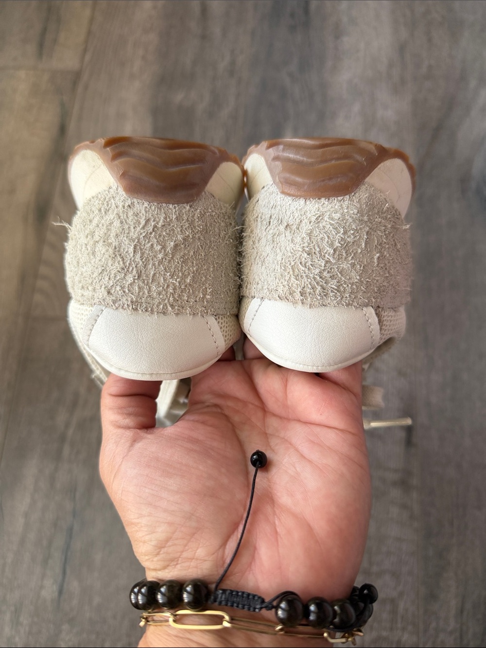 New Balance Women's Cream and Beige Retro Runner Sneakers - Picture 5 of 10